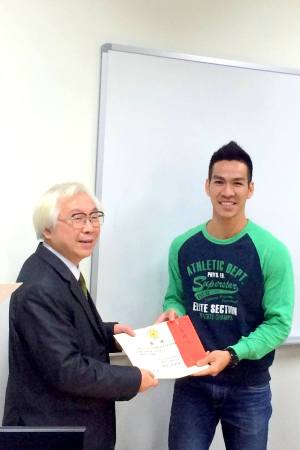 Professor Lin Horng-Jia, the head of the head professor of the Chinese Department at NTU